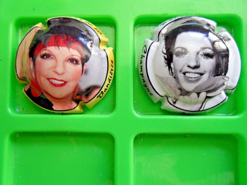 Série capsules de - de,